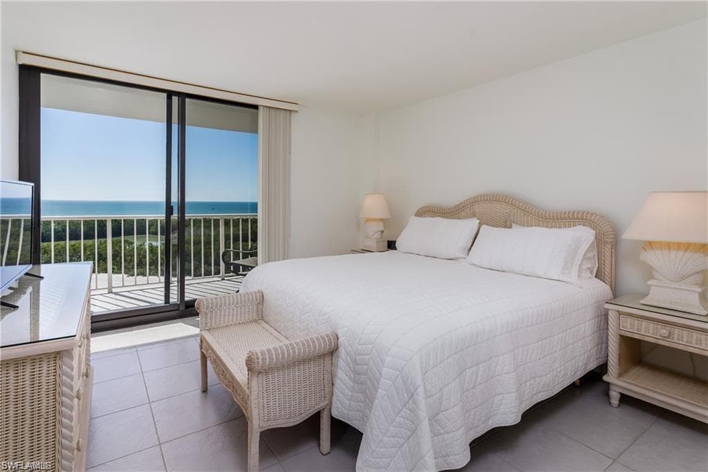 440 Seaview CT # 805, MARCO ISLAND FL 34145-12