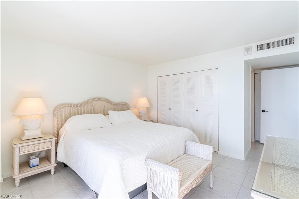 440 Seaview CT # 805, MARCO ISLAND FL 34145-14