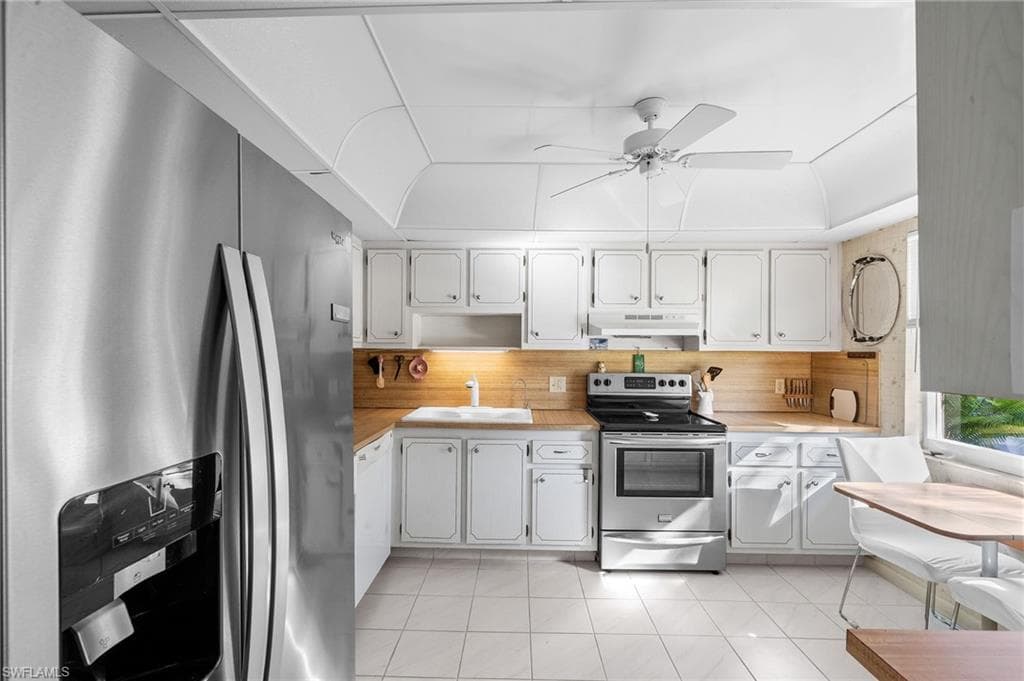 50 Glades BLVD # 1, NAPLES FL 34112-6