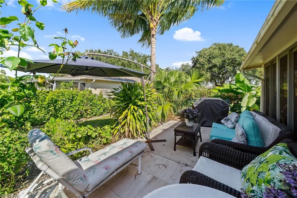 50 Glades BLVD # 1, NAPLES FL 34112-35