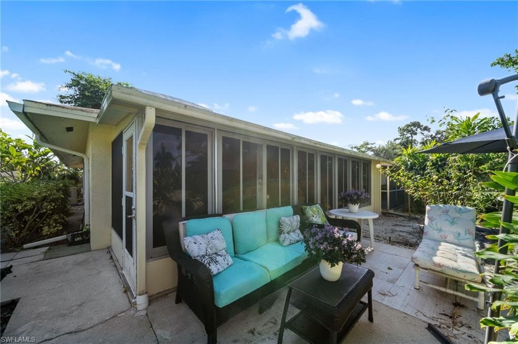 50 Glades BLVD # 1, NAPLES FL 34112-34