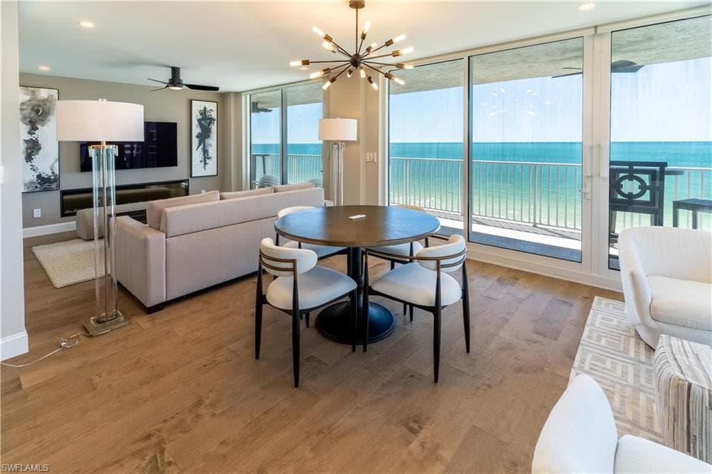 10701 Gulf Shore DR # 701, NAPLES FL 34108-2