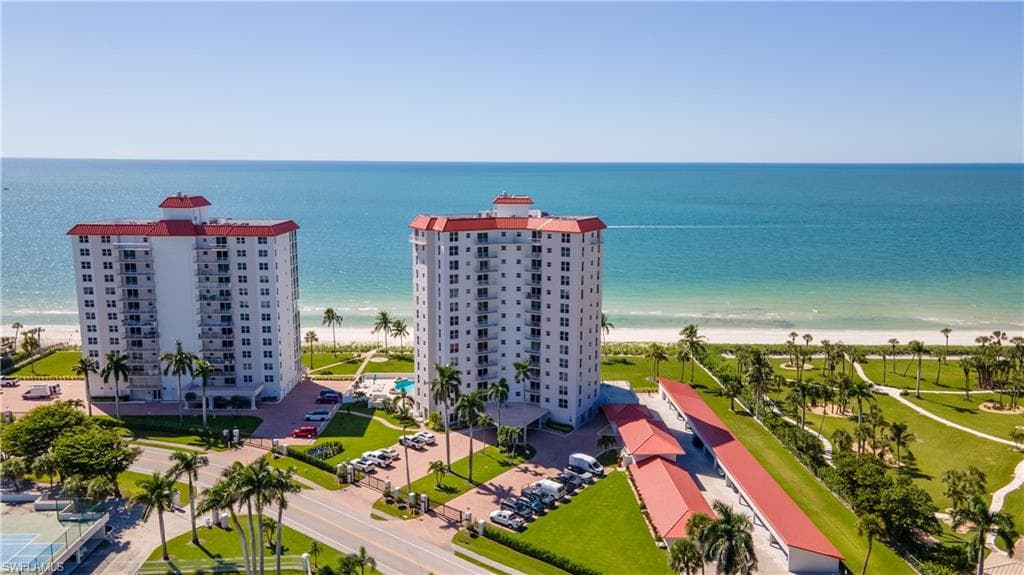 10701 Gulf Shore DR # 701, NAPLES FL 34108-27