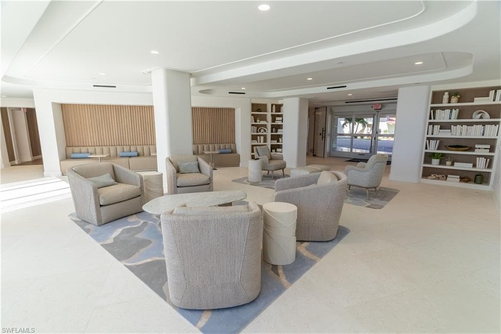 10701 Gulf Shore DR # 701, NAPLES FL 34108-23