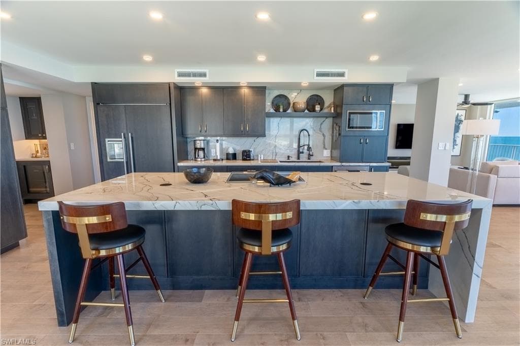 10701 Gulf Shore DR # 701, NAPLES FL 34108-13