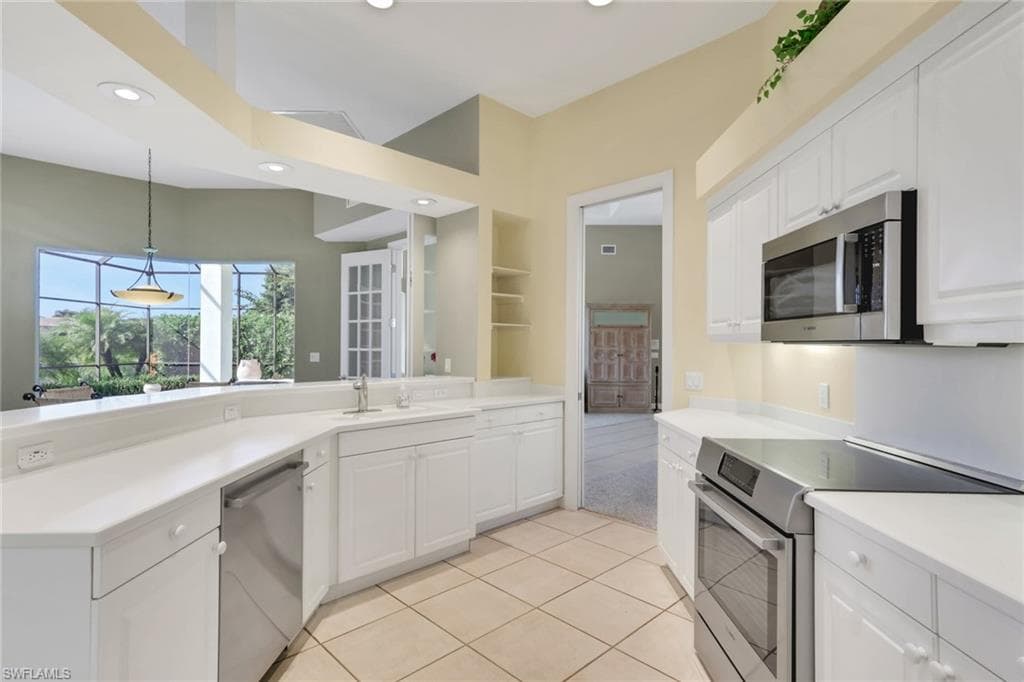 4594 Snowy Egret DR, NAPLES FL 34119-2