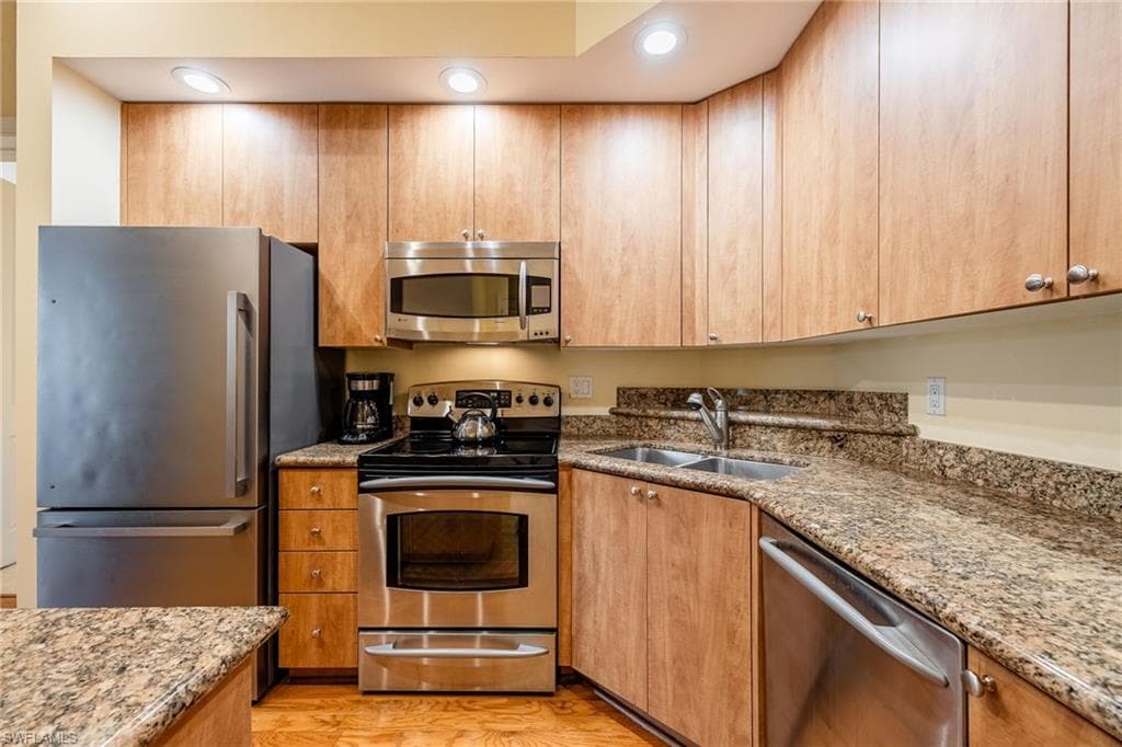 2825 Palm Beach BLVD # 706, FORT MYERS FL 33916-3
