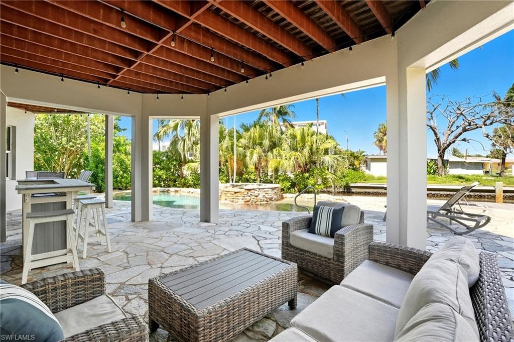 290 Dundee RD, FORT MYERS BEACH FL 33931-41