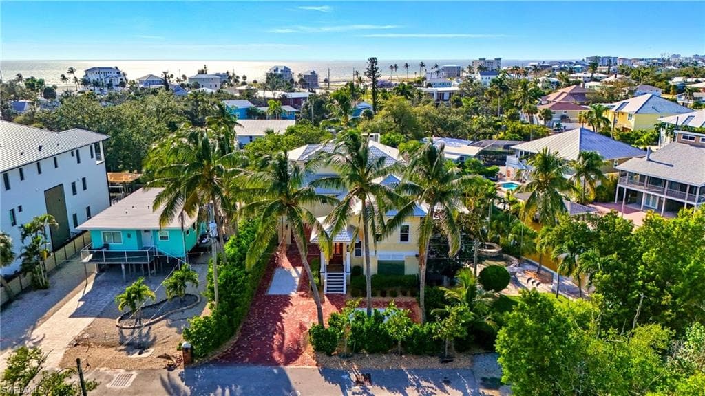 290 Dundee RD, FORT MYERS BEACH FL 33931-6