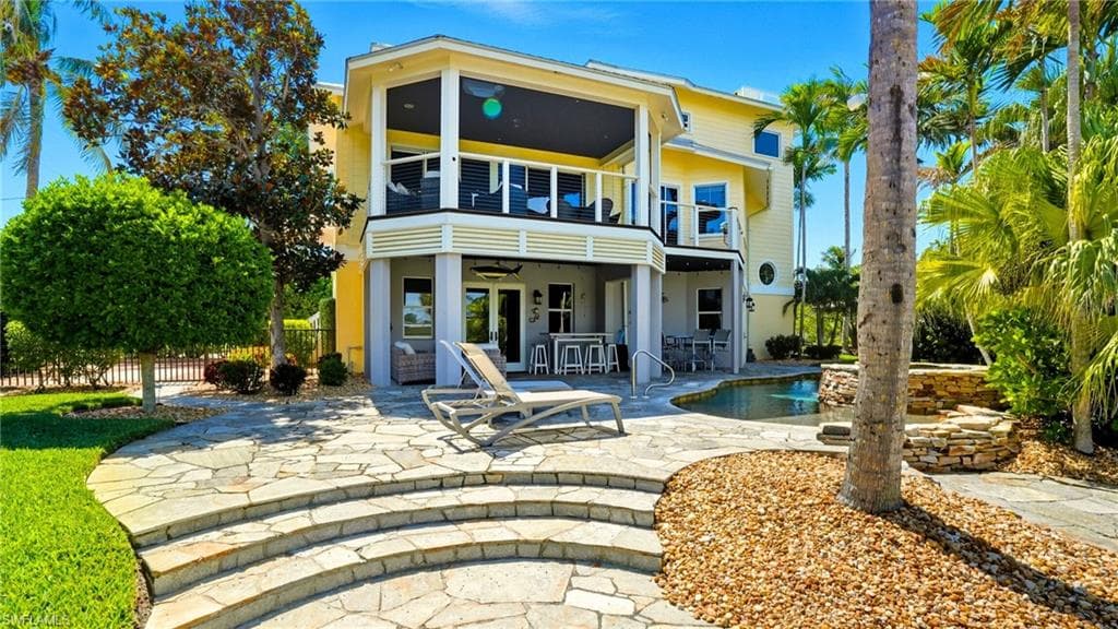 290 Dundee RD, FORT MYERS BEACH FL 33931-2