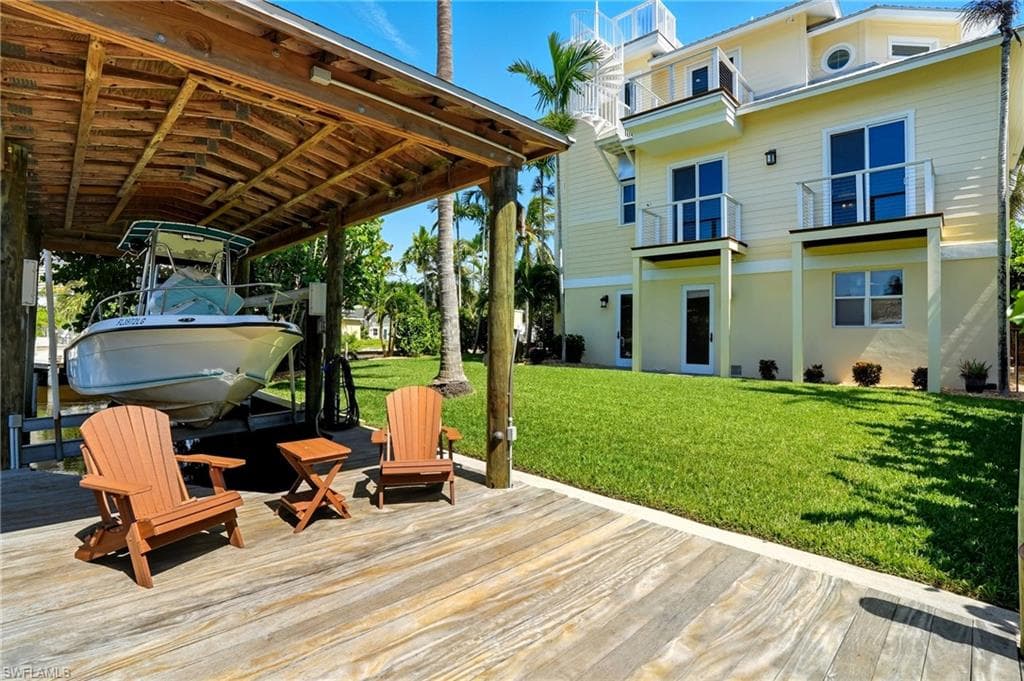 290 Dundee RD, FORT MYERS BEACH FL 33931-44