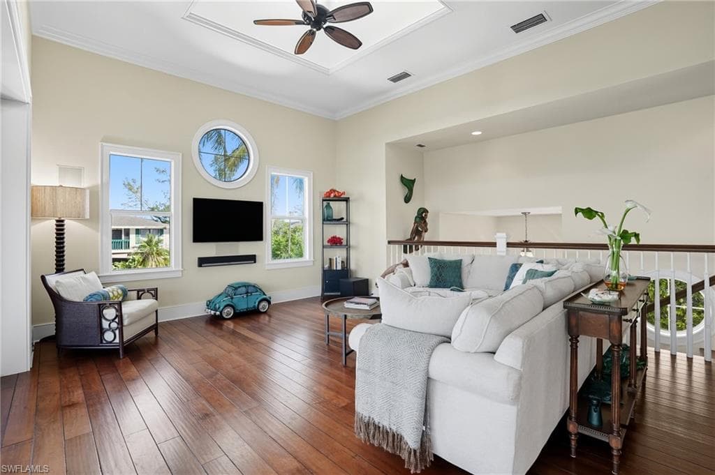 290 Dundee RD, FORT MYERS BEACH FL 33931-10