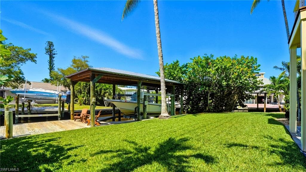290 Dundee RD, FORT MYERS BEACH FL 33931-43