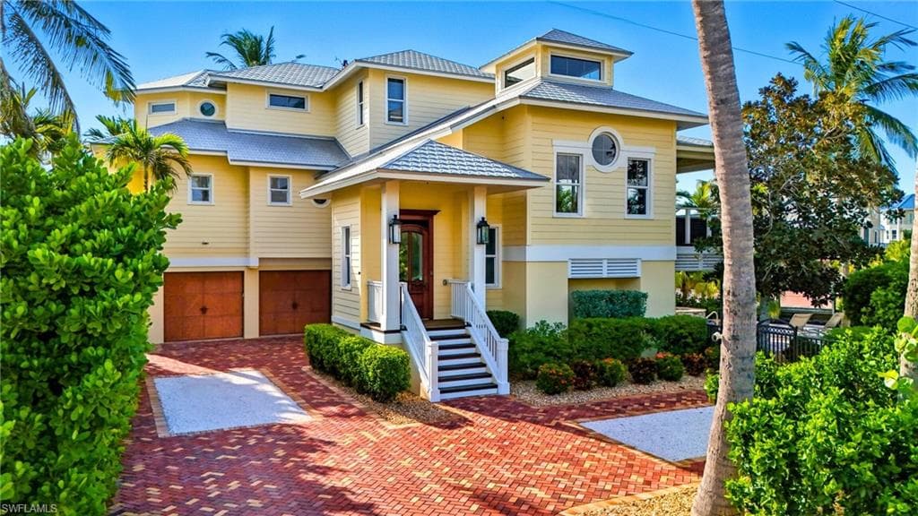 290 Dundee RD, FORT MYERS BEACH FL 33931-3