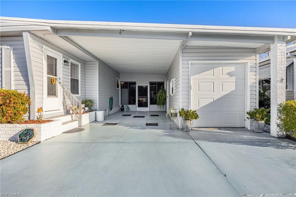 229 Trevino CT, NORTH FORT MYERS FL 33903-1