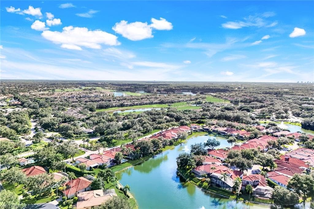 915 Fountain RUN, NAPLES FL 34119-26