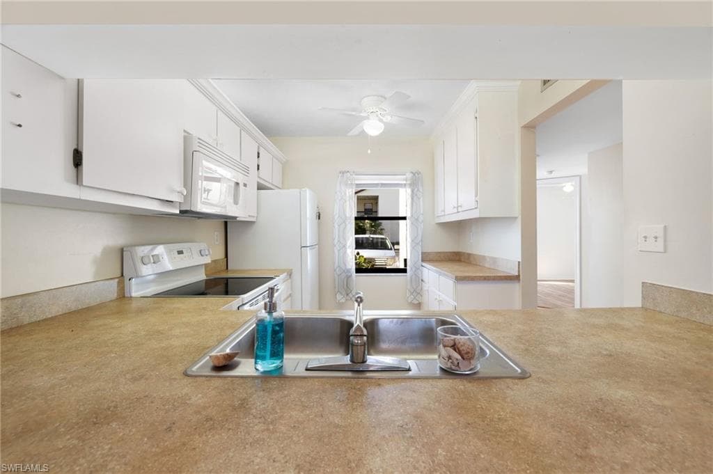 9270 Lake Park DR # 101, FORT MYERS FL 33919-8