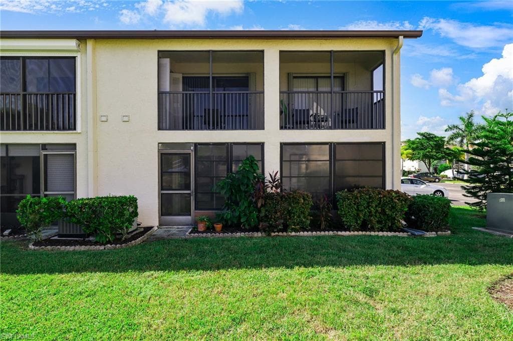 9270 Lake Park DR # 101, FORT MYERS FL 33919-10