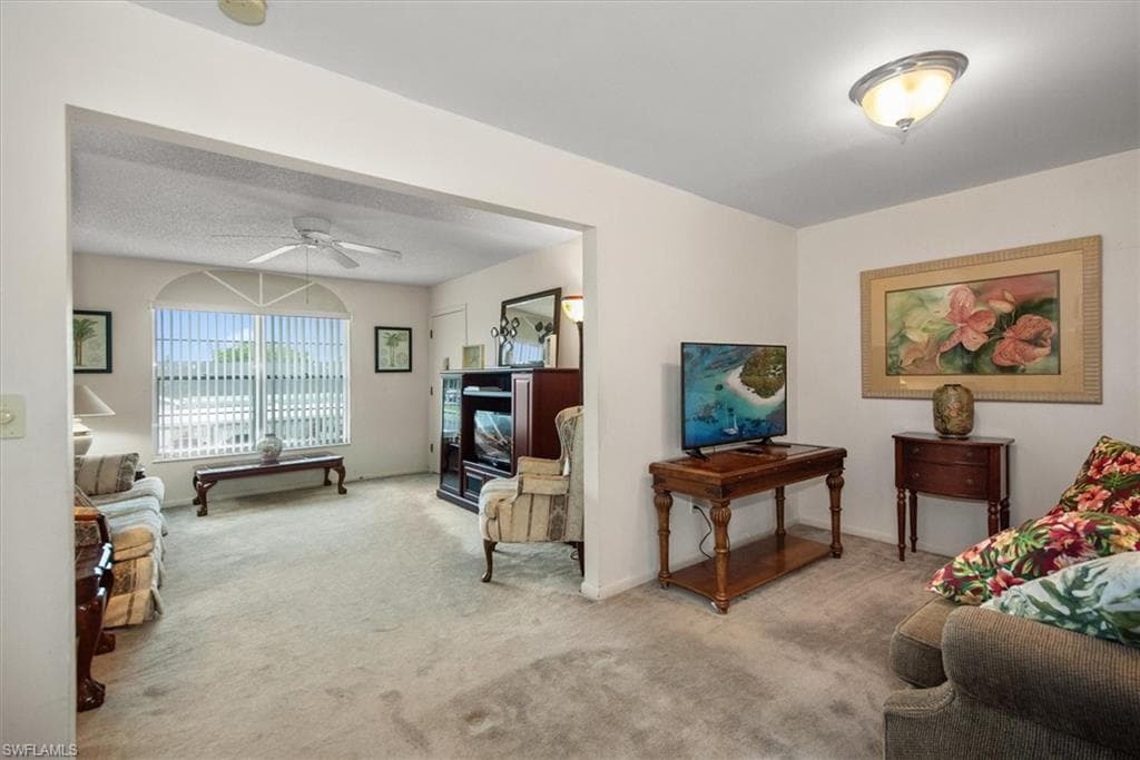 6852 Sandtrap DR # 4, FORT MYERS FL 33919-9