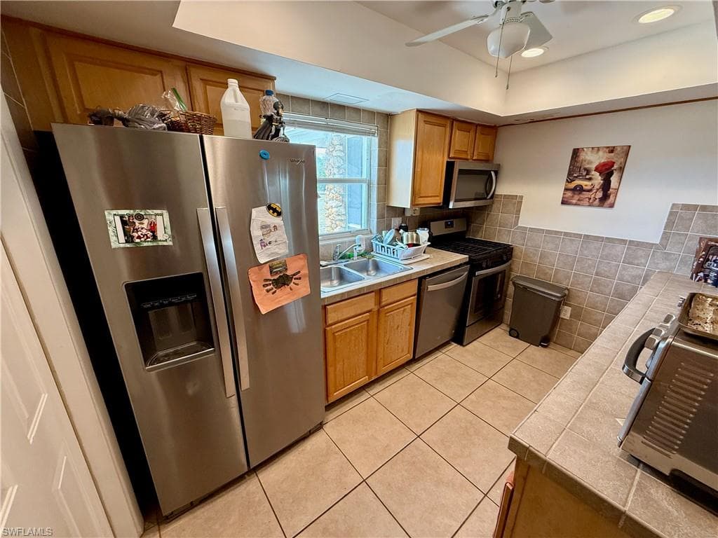 320 Hollywood ST, LEHIGH ACRES FL 33936-11