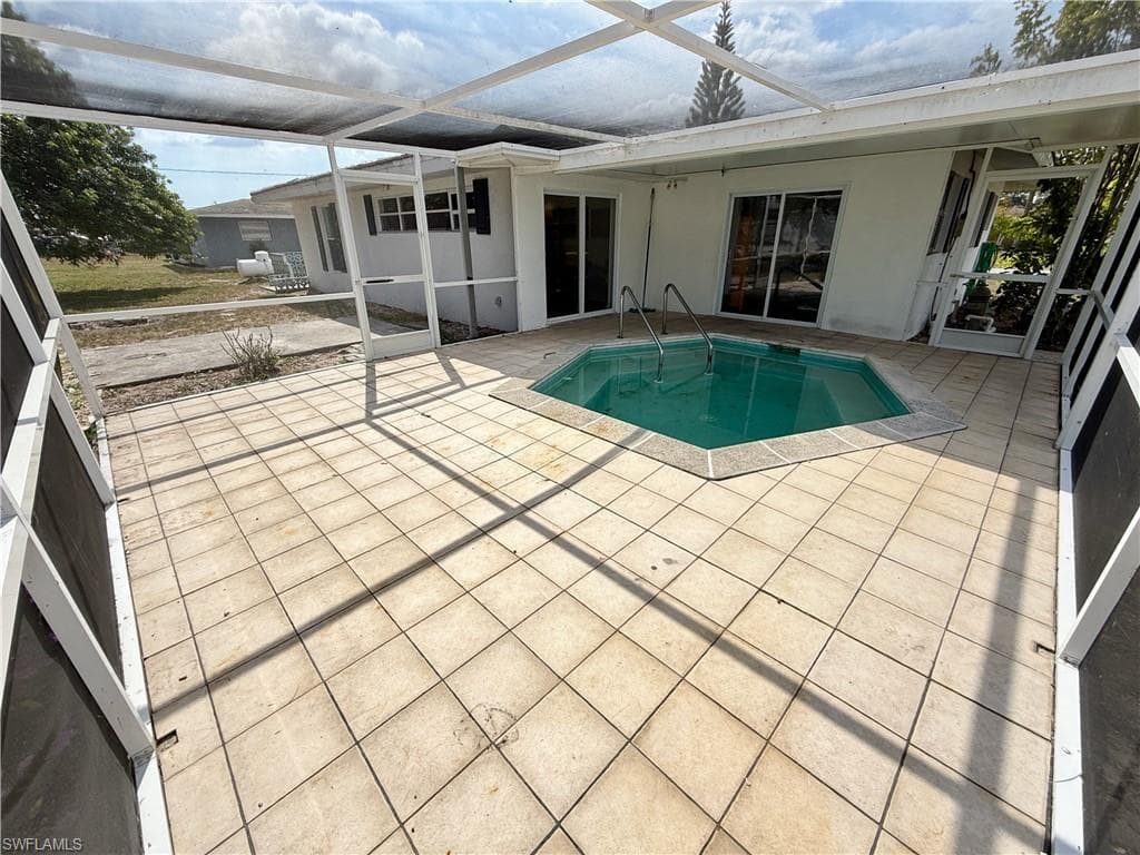 320 Hollywood ST, LEHIGH ACRES FL 33936-37