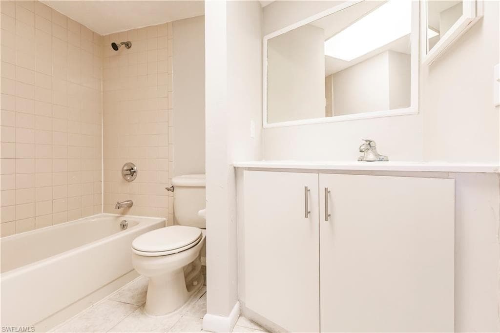 1123 SW 48th TER # 103, CAPE CORAL FL 33914-27