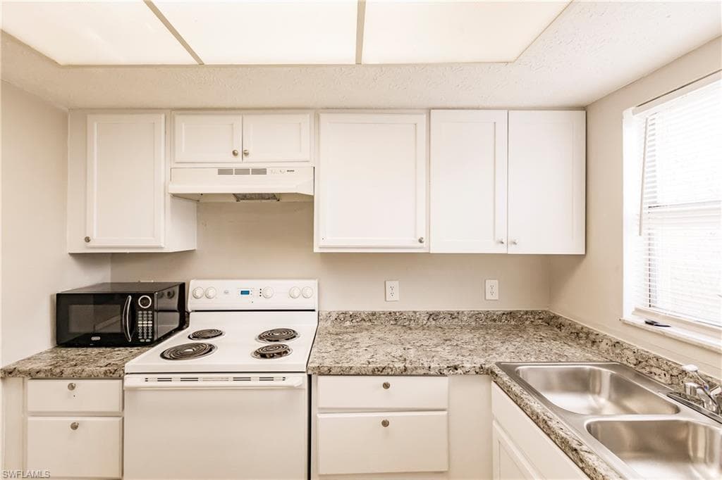 1123 SW 48th TER # 103, CAPE CORAL FL 33914-4