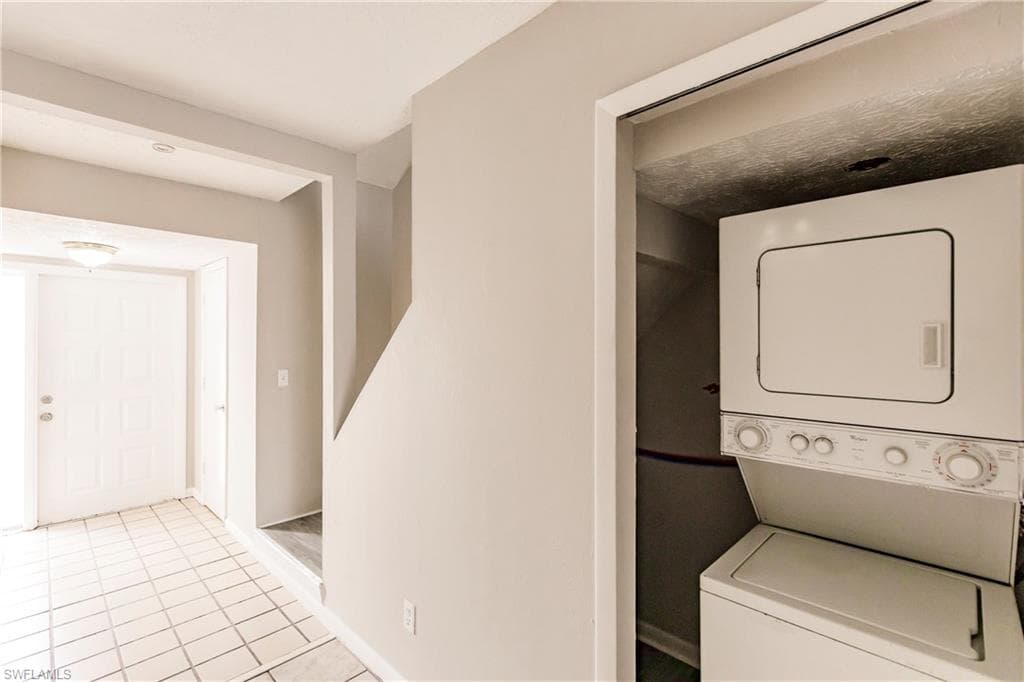 1123 SW 48th TER # 103, CAPE CORAL FL 33914-17