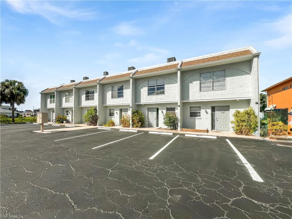 1123 SW 48th TER # 103, CAPE CORAL FL 33914-39