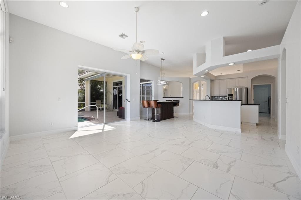 13717 Bald Cypress CIR-7