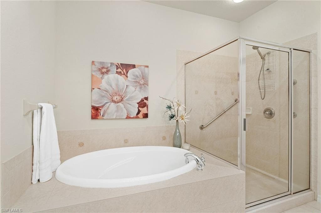 14981 Reflection Key CIR # 335, FORT MYERS FL 33907-23