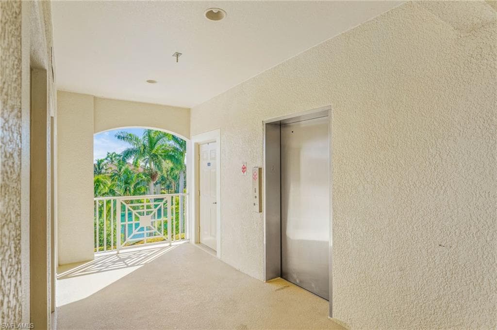 14981 Reflection Key CIR # 335, FORT MYERS FL 33907-29