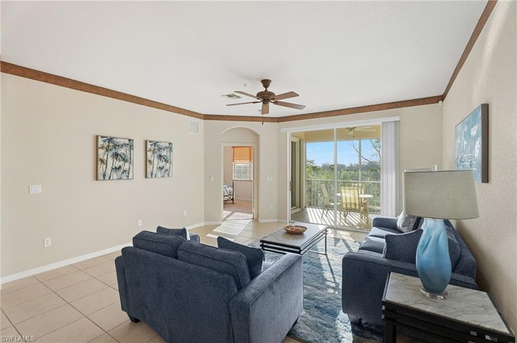 14981 Reflection Key CIR # 335, FORT MYERS FL 33907-10