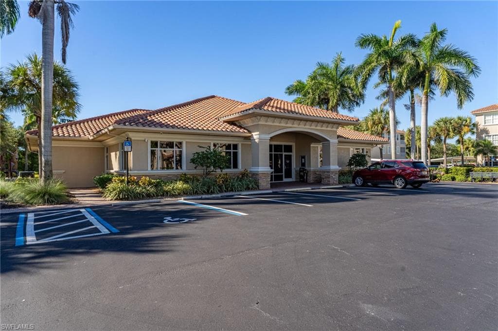 14981 Reflection Key CIR # 335, FORT MYERS FL 33907-30