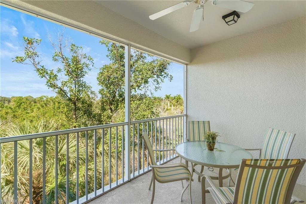 14981 Reflection Key CIR # 335, FORT MYERS FL 33907-28