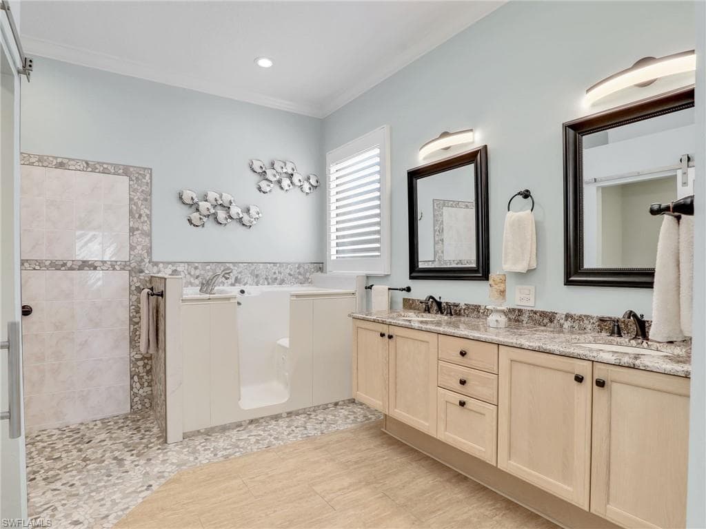 1774 Ivy Pointe CT, NAPLES FL 34109-27