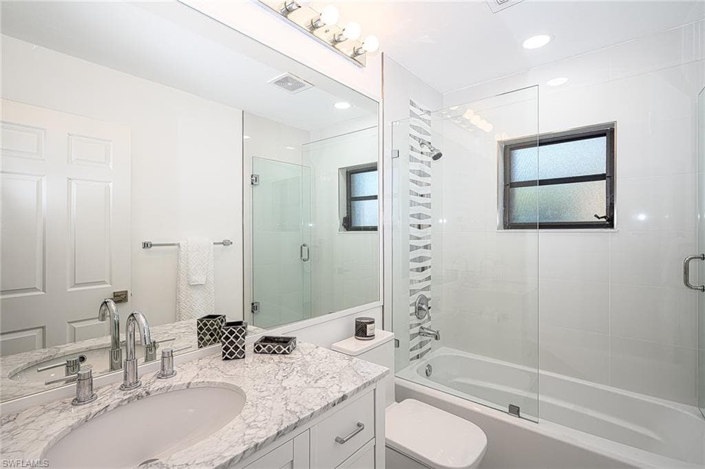 772 Reef Point CIR # 55, NAPLES FL 34108-22