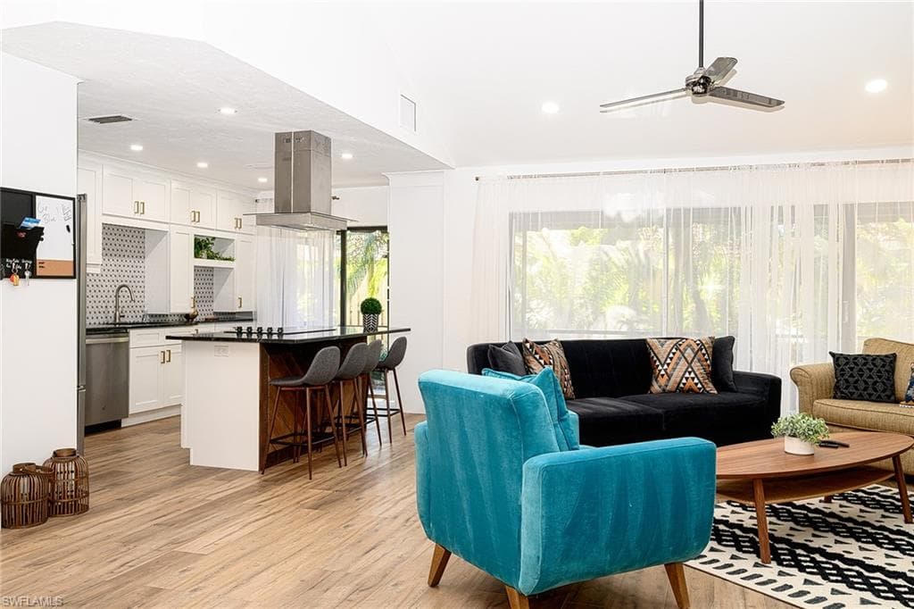 772 Reef Point CIR # 55, NAPLES FL 34108-10