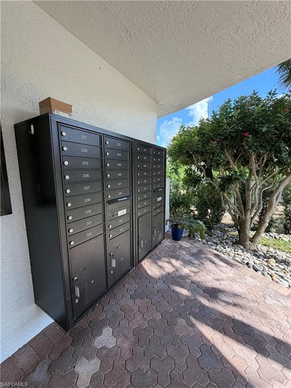 12945 VANDERBILT DR # 306, NAPLES FL 34110-36