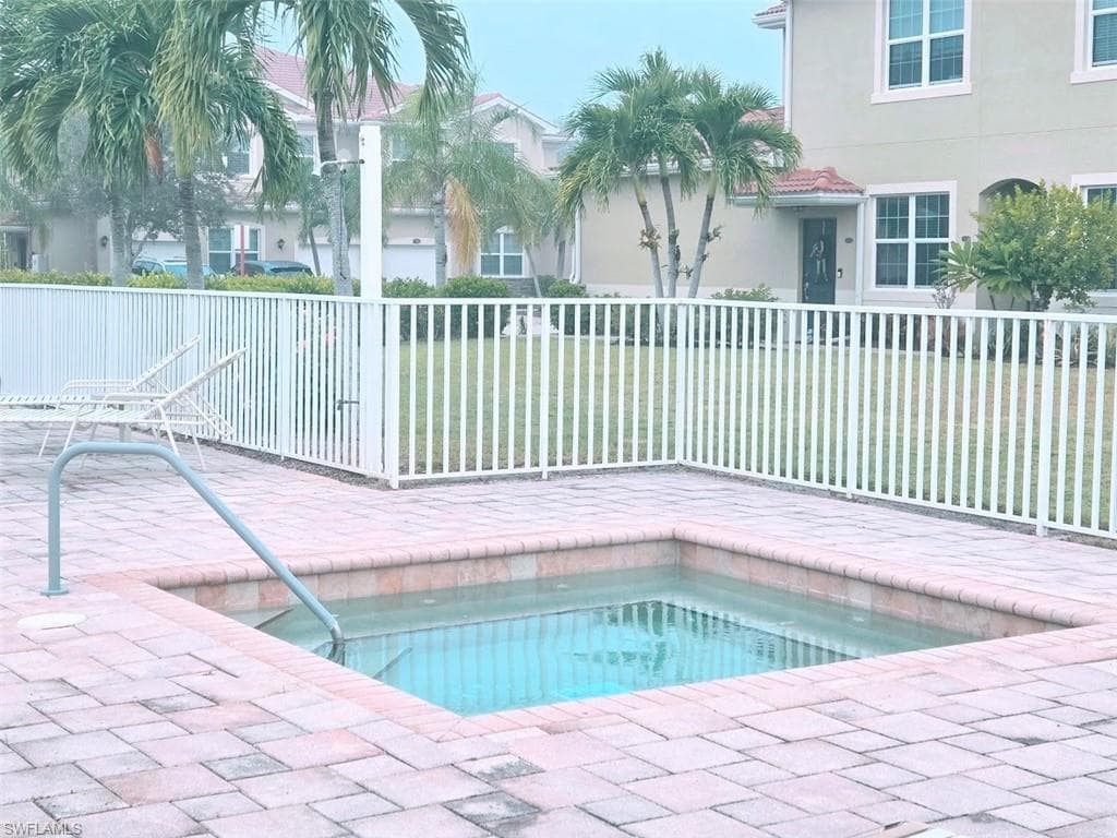 8541 Oakshade CIR # 1, FORT MYERS FL 33919-28