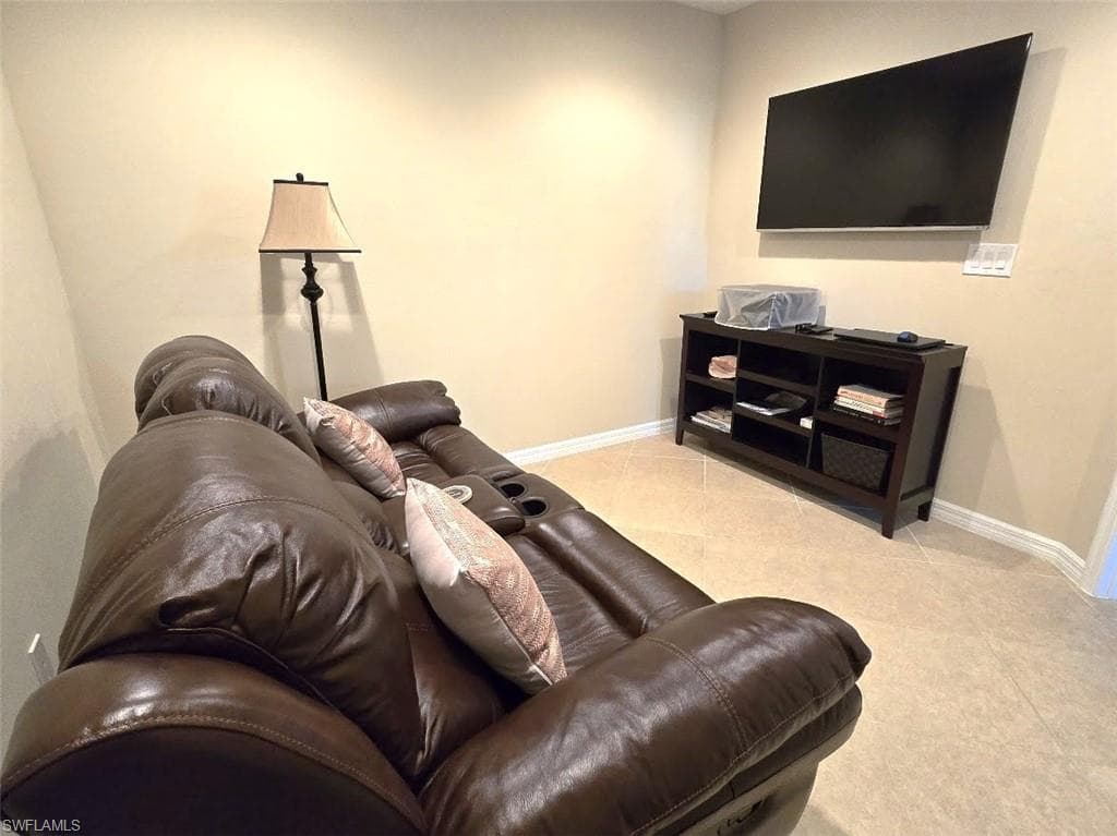 8541 Oakshade CIR # 1, FORT MYERS FL 33919-20