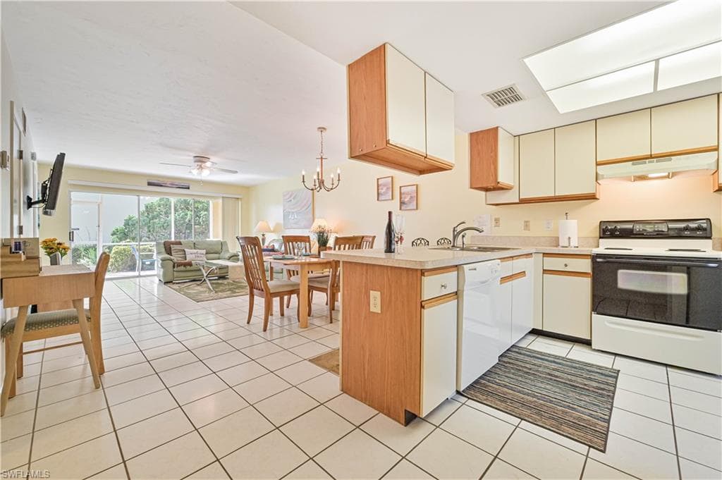 1936 Beach PKWY # 112, CAPE CORAL FL 33904-8