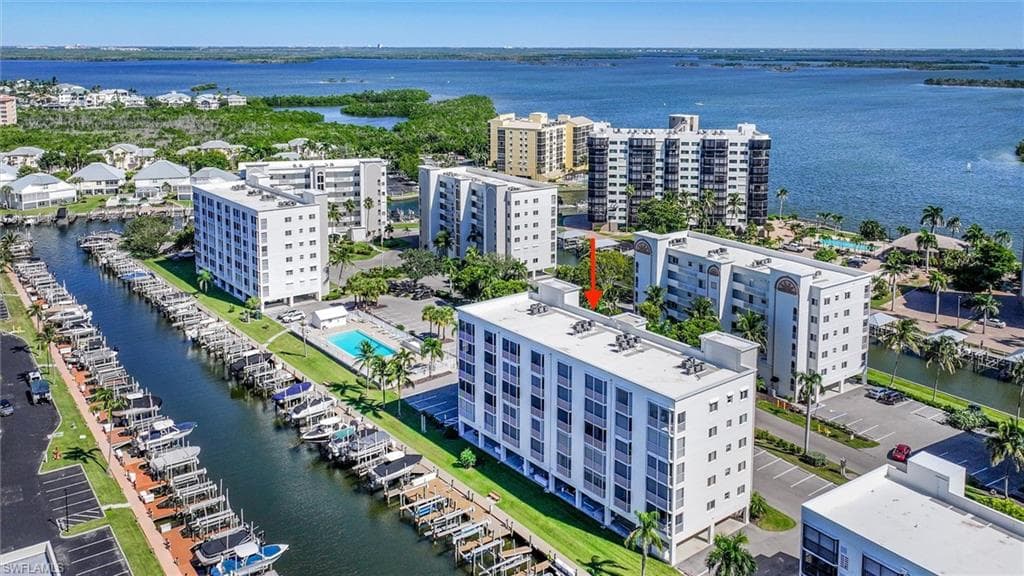 4361 Bay Beach LN # 424, FORT MYERS BEACH FL 33931-15