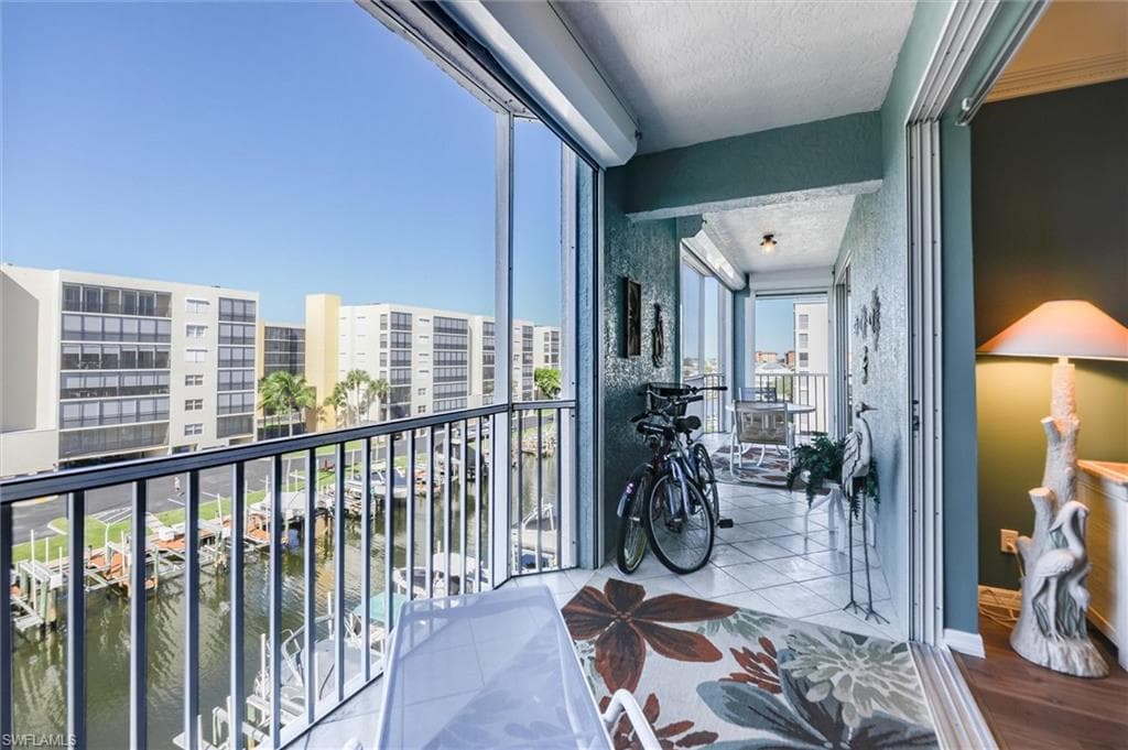 4361 Bay Beach LN # 424, FORT MYERS BEACH FL 33931-9