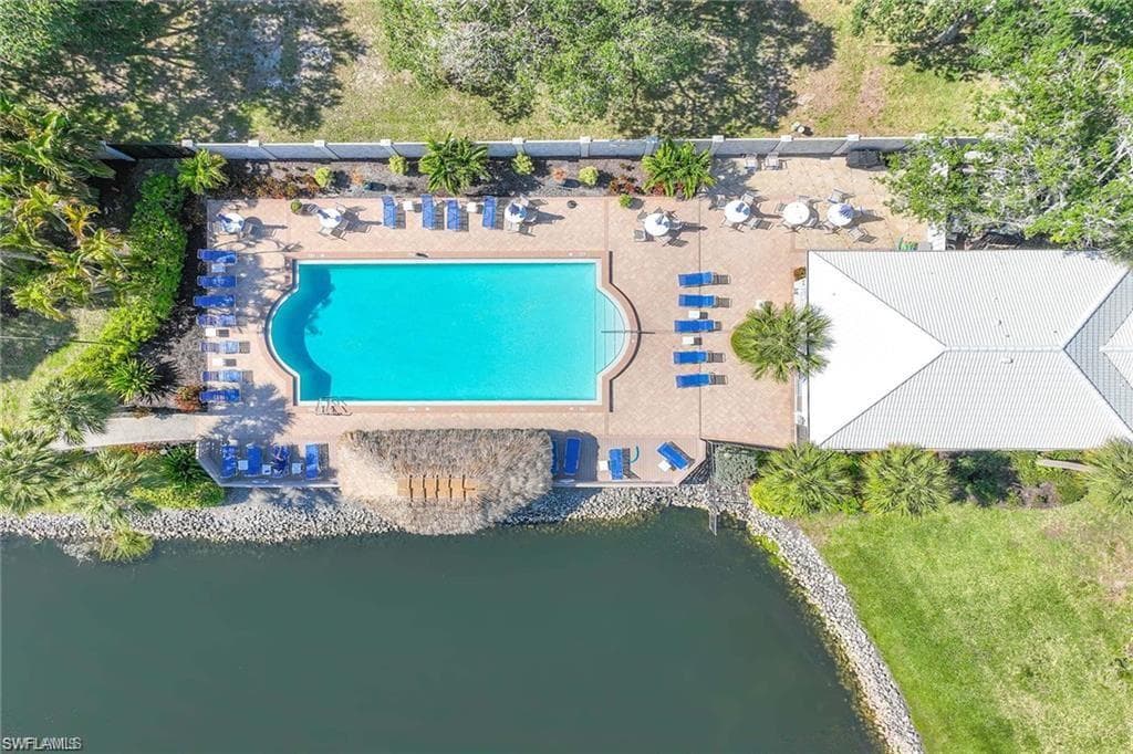 870 Gulf Pavilion DR # 201, NAPLES FL 34108-17