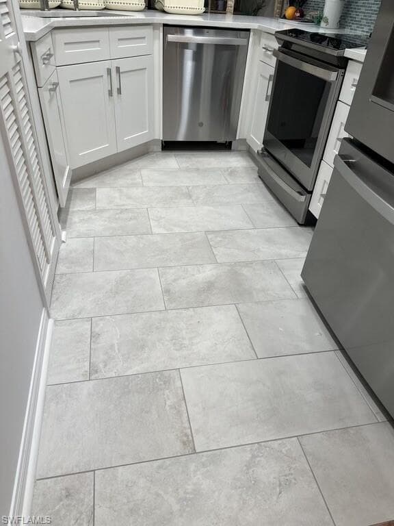 870 Gulf Pavilion DR # 201, NAPLES FL 34108-3