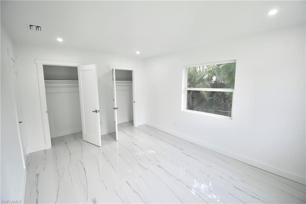 2116 Pineview RD, FORT MYERS FL 33901-19