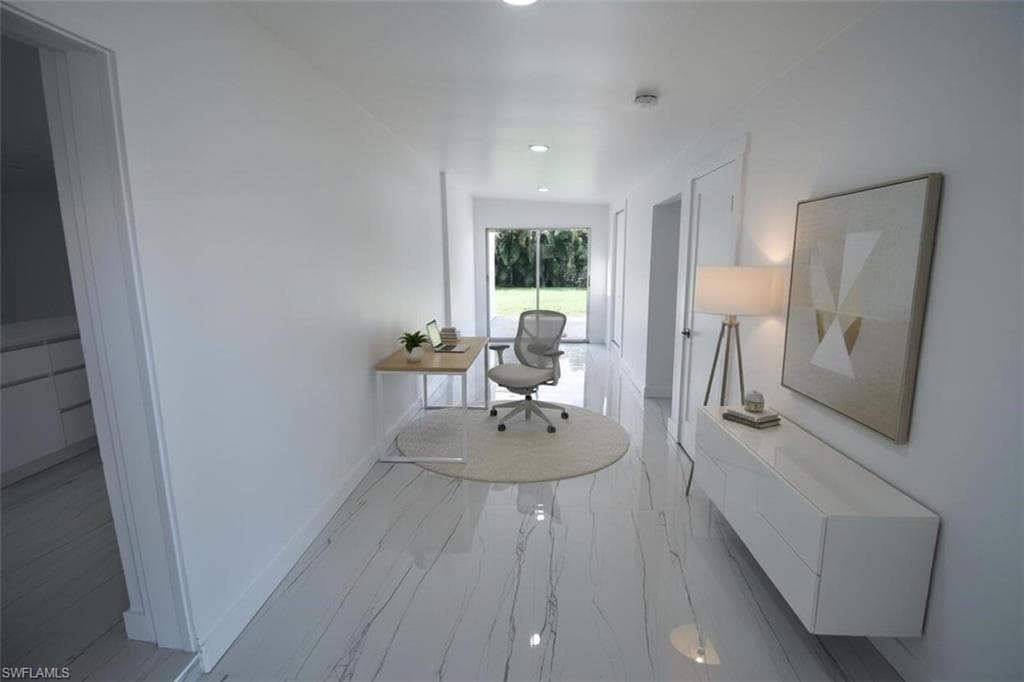 2116 Pineview RD, FORT MYERS FL 33901-7