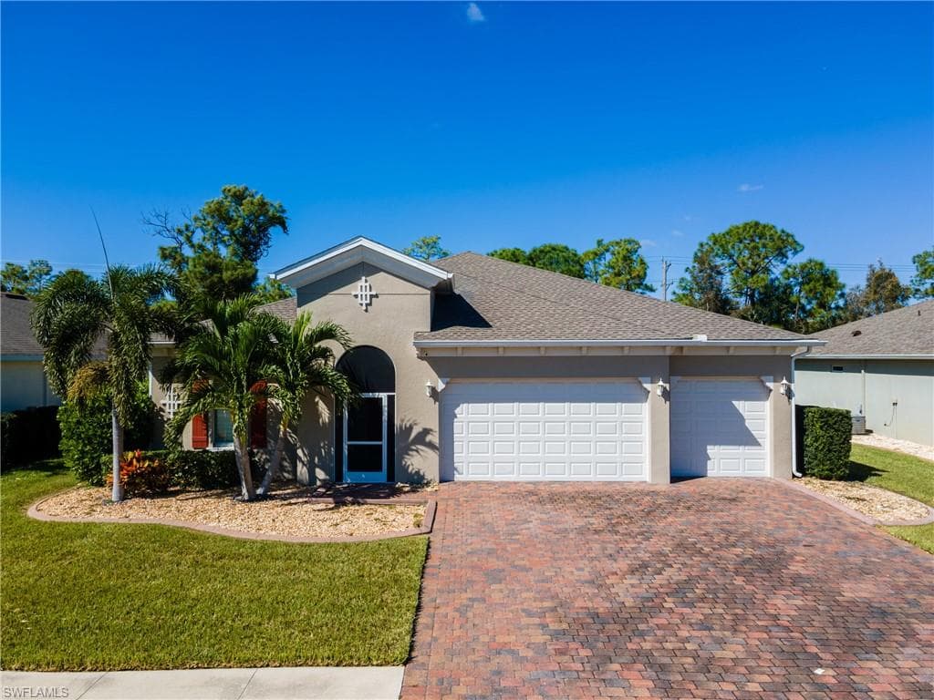 3149 Amadora CIR, CAPE CORAL FL 33909-4