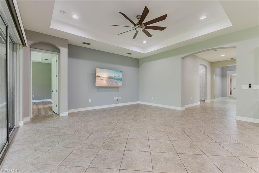 3149 Amadora CIR, CAPE CORAL FL 33909-8